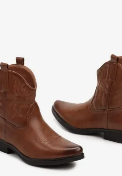 Jasnobrązowe Casualowe Botki Kowbojki z Ozdobnym Haftem i Płaskim Obcasem Ravindora