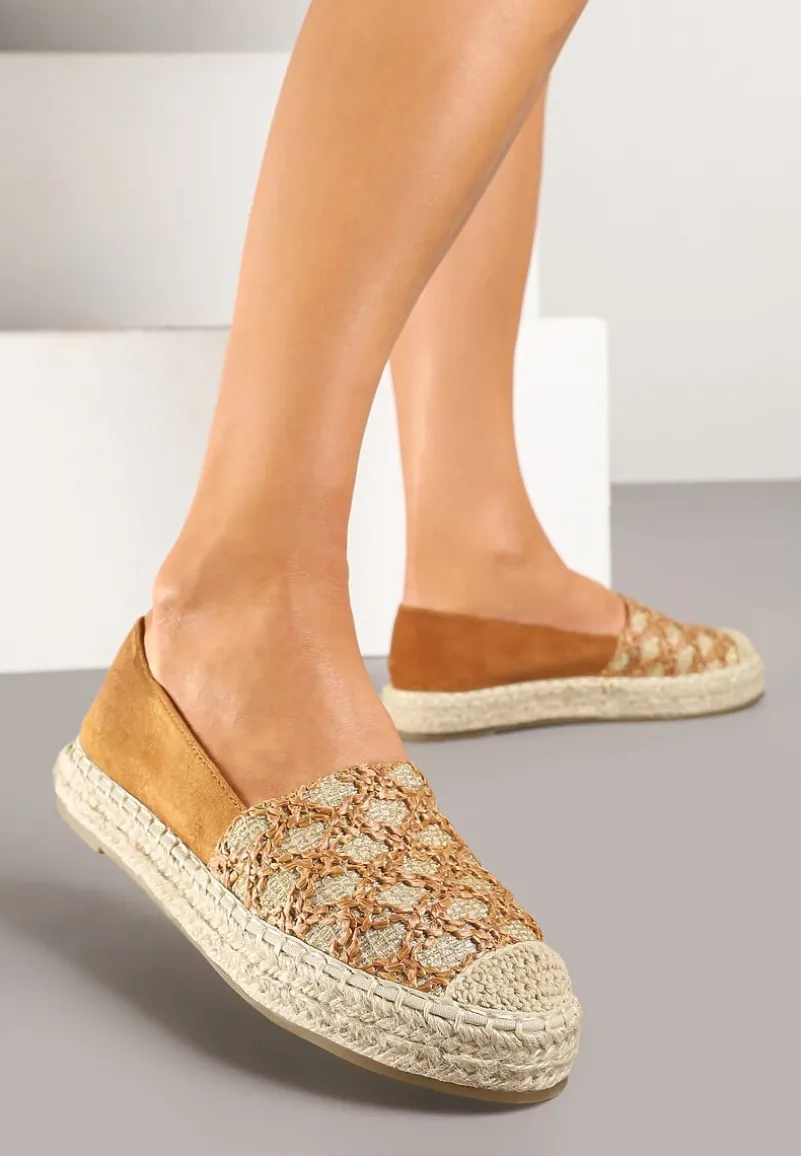 Jasnobrązowe Espadryle Ozdobione Plecionką i Geometrycznym Motywem Sdivoria