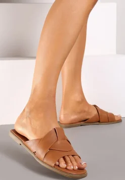 Jasnobrązowe Klapki na Płaskiej Podeszwie z Ozdobnymi Paskami i Kwadratowym Noskiem Lunivia