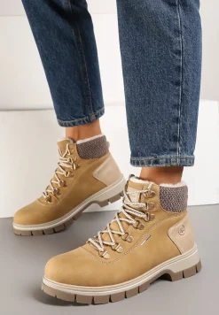 Jasnobrązowe Sznurowane Traperki na Płaskiej Podeszwie Ozdobione Futerkiem Seassia