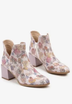 Jasnofioletowe Botki na Obcasie ze Skórzaną Wkładką Ozdobione Printem i Perforacją Blorena