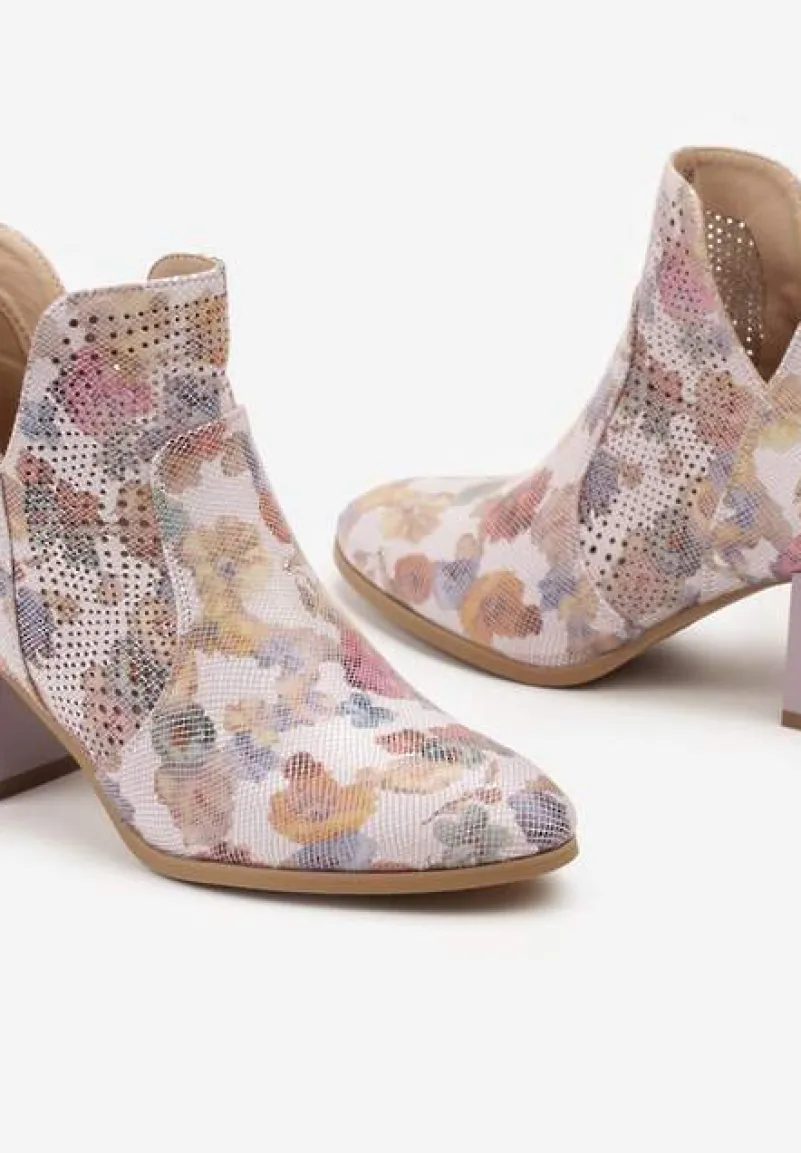 Jasnofioletowe Botki na Obcasie ze Skórzaną Wkładką Ozdobione Printem i Perforacją Blorena