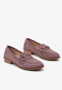 Jasnofioletowe Mokasyny Vices z Wkładką ze Skóry Naturalnej Zdobione Łańcuszkiem Delariona