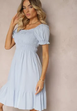 Jasnoniebieska Bawełniana Sukienka o Rozkloszowanym Kroju z Gumką przy Dekolcie Moridia