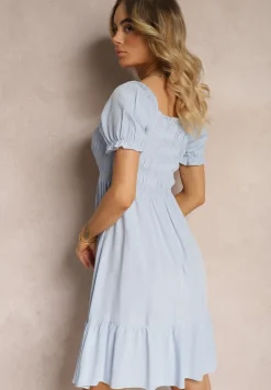 Jasnoniebieska Bawełniana Sukienka o Rozkloszowanym Kroju z Gumką przy Dekolcie Moridia