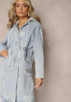 Jasnoniebieska Długa Kurtka Jeansowa z Bawełny z Przetarciami i Troczkiem w Talii Rileni