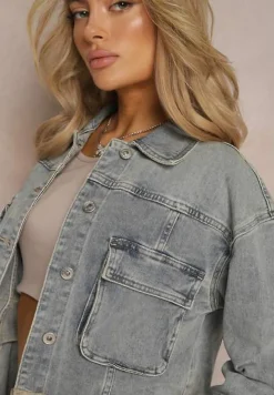 Jasnoniebieska Jeansowa Kurtka na Guziki ze Strzępionym Dołem i Kieszeniami z Klapami Elitiare