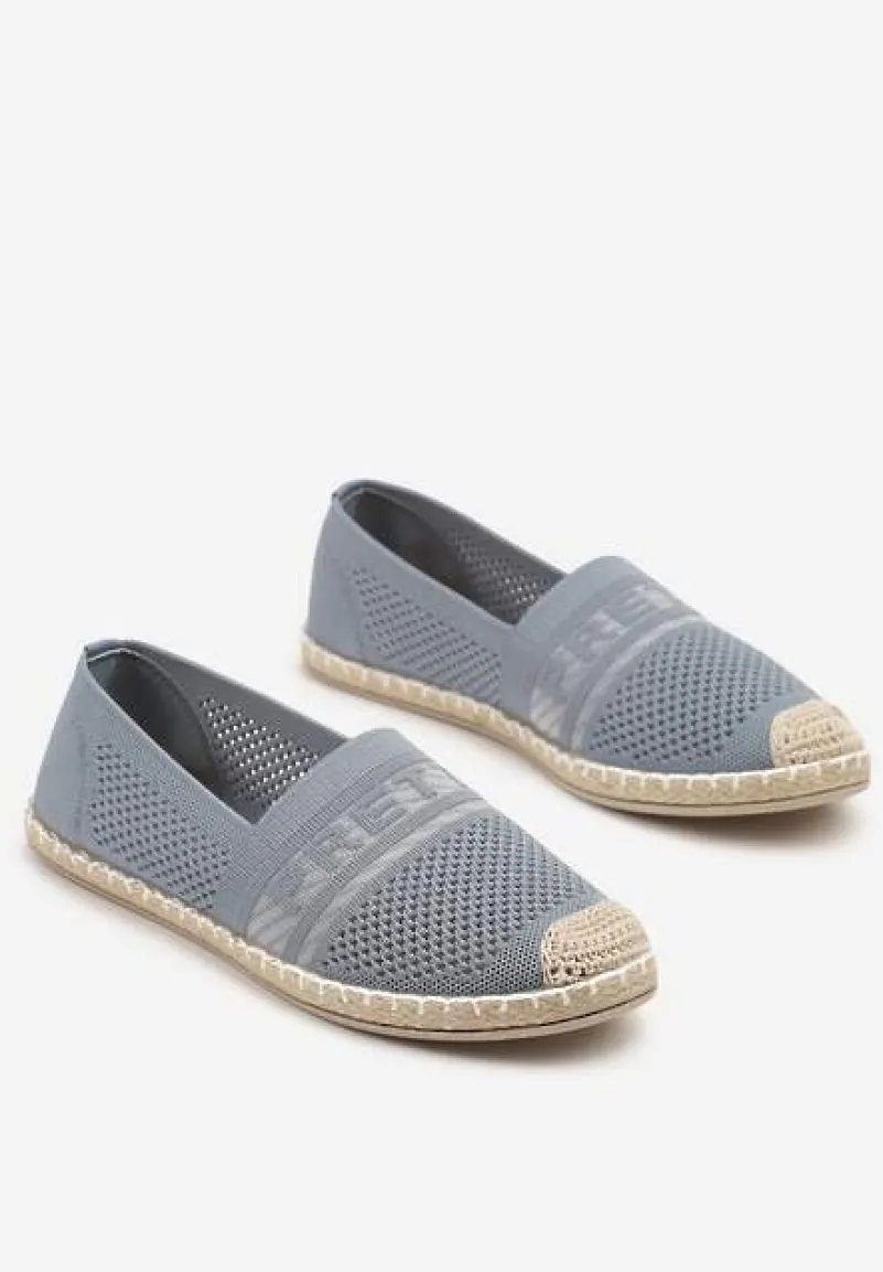 Jasnoniebieskie Espadryle z Napisem Perforowaną Cholewką i Plecionym Noskiem Palamelia