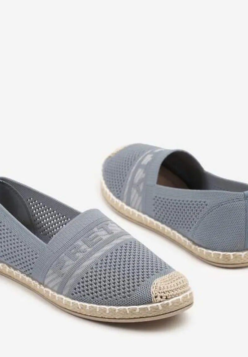 Jasnoniebieskie Espadryle z Napisem Perforowaną Cholewką i Plecionym Noskiem Palamelia