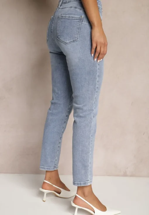 Jasnoniebieskie Jeansy High Waist o Kroju Mom Fit Delarinor