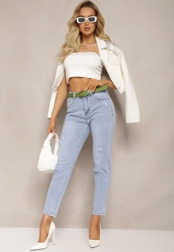Jasnoniebieskie Jeansy Mom Fit z Przetarciami z Regularną Talią i Paskiem Leomia