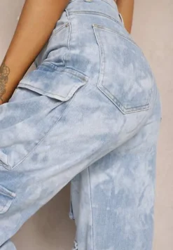 Jasnoniebieskie Jeansy z Szerokimi Nogawkami i Kieszeniami Cargo z Efektem Sprania Mokasia
