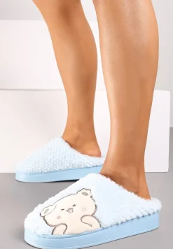 Jasnoniebieskie Kapcie na Platformie Ozdobione Haftowanym Motywem Laorisia