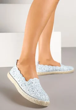 Jasnoniebieskie Plecione Espadryle Vices z Kwiatowym Motywem z Ażurowymi Wycięciami Honavia