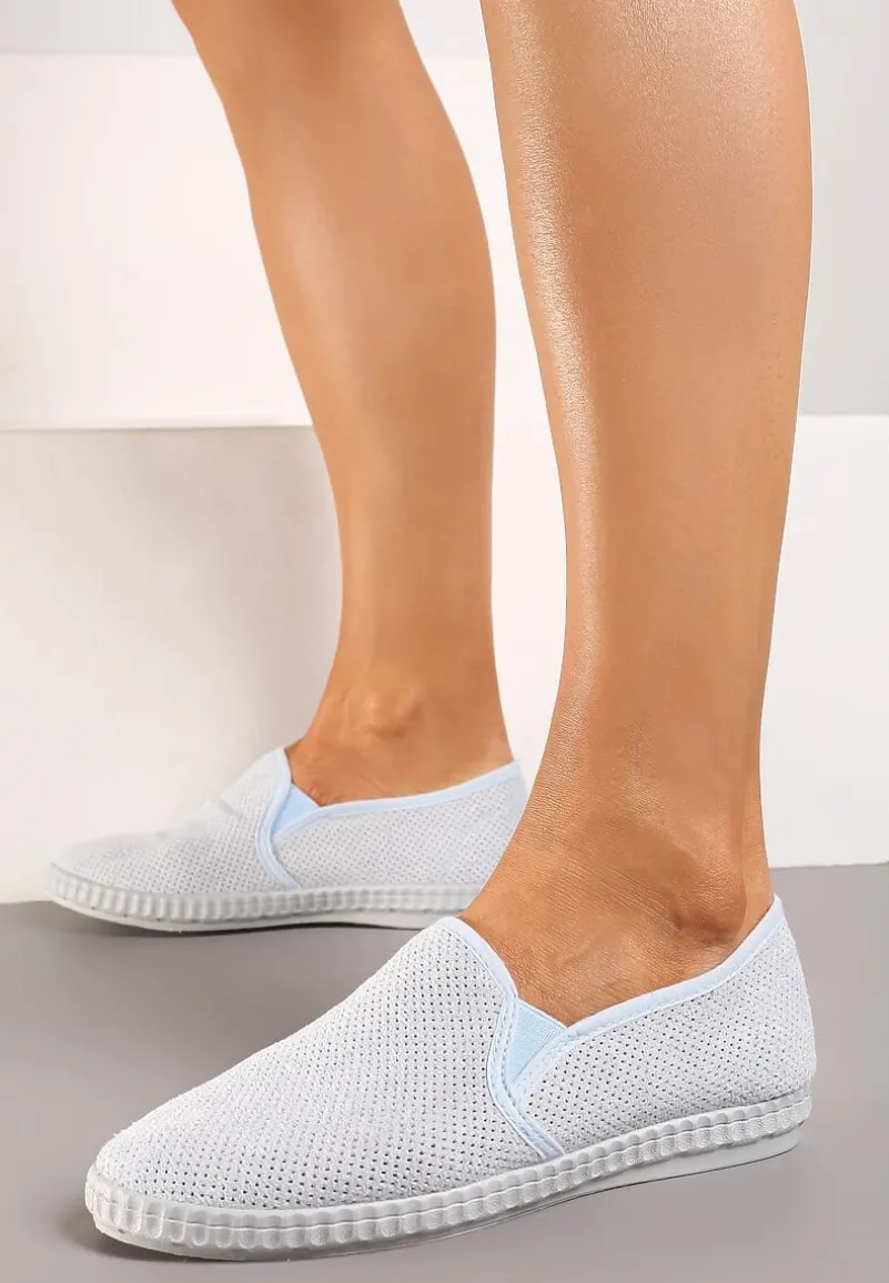 Jasnoniebieskie Tenisówki Wsuwane Zdobione Perforacją Moaxella