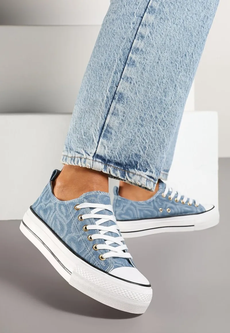 Jasnoniebieskie Trampki na Platformie Zdobione Wzorem w Serca Gonavith