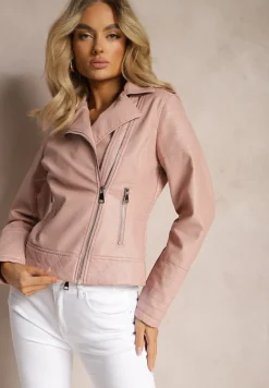Jasnoróżowa Kurtka o Fasonie Ramoneski z Ekoskóry Ozdobiona Przeszyciami z Asymetrycznym Zapięciem Sativana