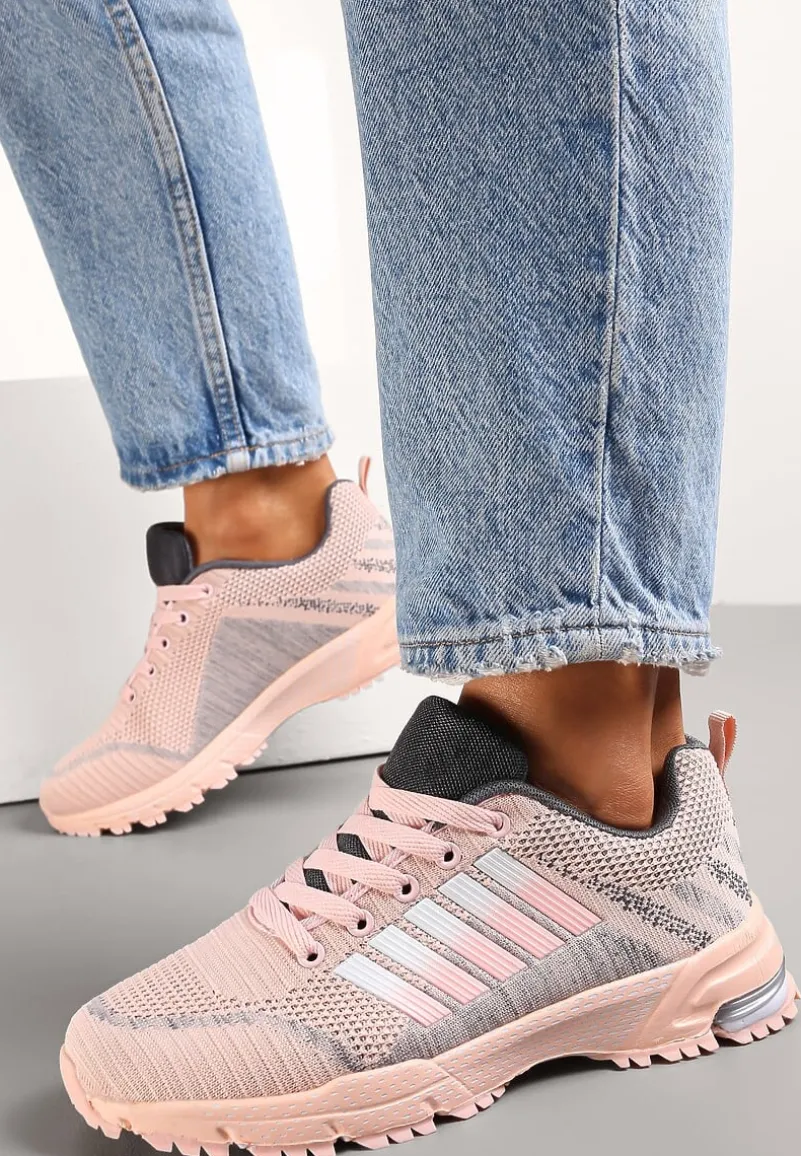 Jasnoróżowe Buty Sportowe na Grubej Podeszwie z Wstawkami i Perforacją Titanne