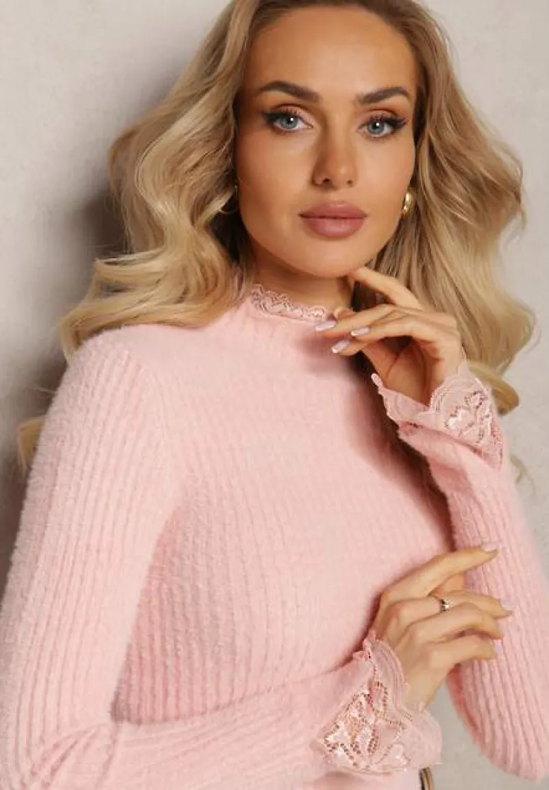 Jasnoróżowy Wełniany Golf z Elastycznej Dzianiny Starbana