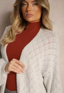 Jasnoszary Sweter o Długim Fasonie z Dekoltem V i Ozdobnym Splotem Jovima