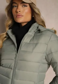 Jasnozielona Pikowana Kurtka o Prostym Kroju z Odpinanym Kapturem i Kieszeniami Labrissa