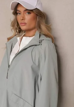 Jasnozielona Pudełkowa Kurtka o Kroju Parki ze Ściągaczem i Kapturem Sesailis