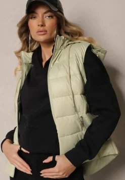 Jasnozielona Taliowana Kamizelka z Pikowanymi Przeszyciami Kieszeniami i Odpinanym Kapturem Ravarielis