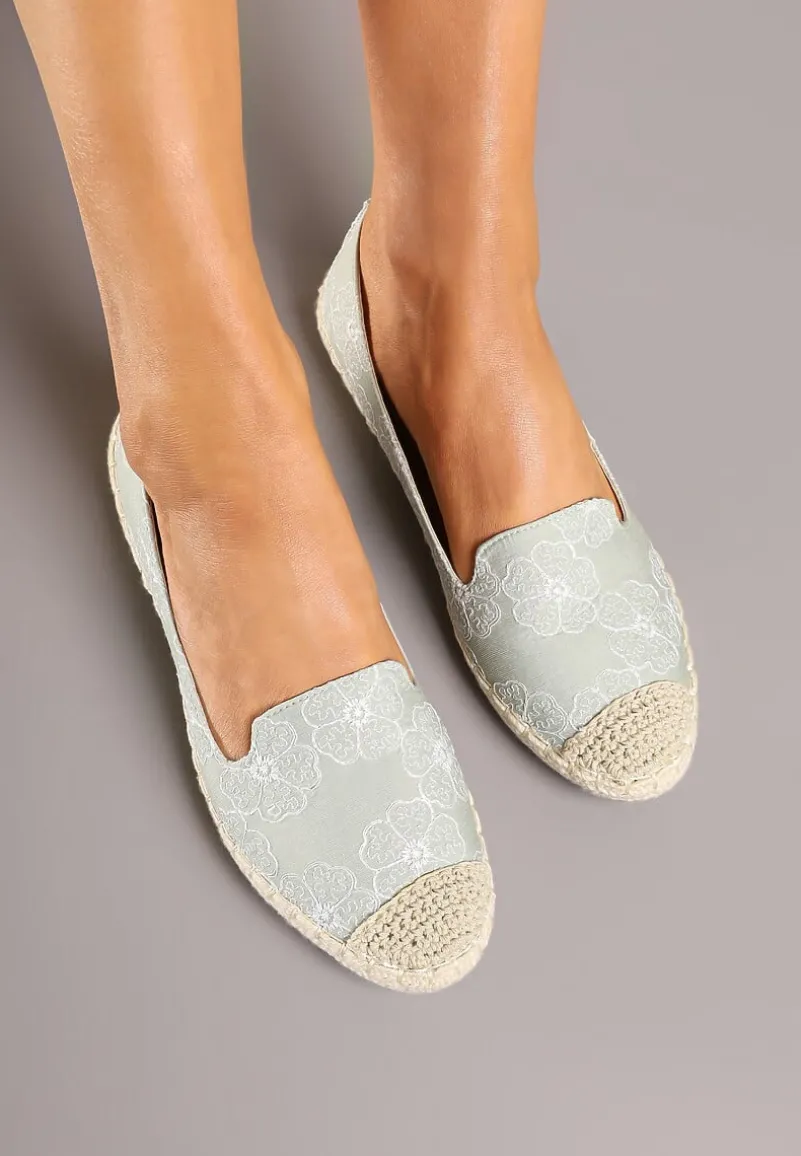 Jasnozielone Espadryle Ozdobione Plecionką i Motywem Kwiatów Ralanne