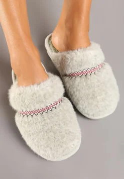 Jasnozielone Futrzane Kapcie na Płaskiej Podeszwie Ozdobione Paskiem Linnelle