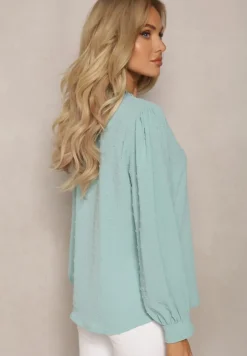 Niebieska Koszula z Wiskozy Ozdobiona Koronką i Falbanką w Postaci Stójki Nesaviki