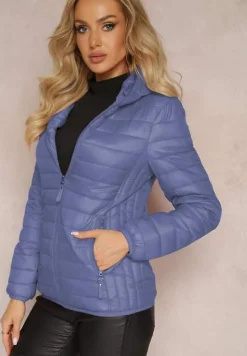 Niebieska Kurtka z Pikowaniem i Nieodpinanym Kapturem Kessane