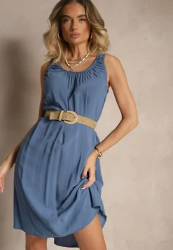 Niebieska Rozkloszowana Sukienka z Bawełny Ozdobiona Marszczeniem Anniloria