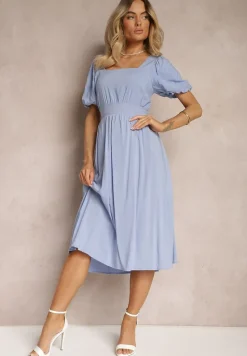 Niebieska Wiskozowa Sukienka o Rozkloszowanym Kroju z Wycięciem na Plecach i Wiązaniem Dimiella