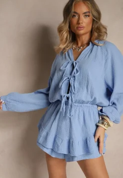 Niebieski Kombinezon z Bawełny Ozdobiony Wiązaniem i Falbankami Nalelia