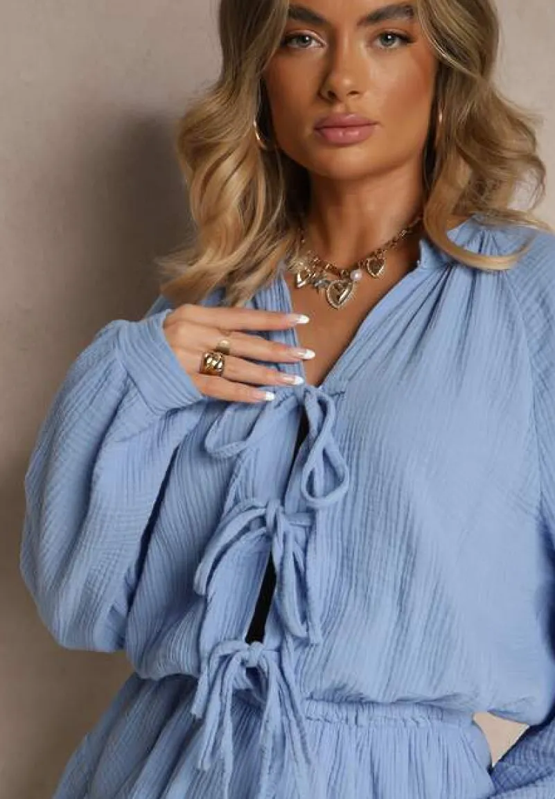 Niebieski Kombinezon z Bawełny Ozdobiony Wiązaniem i Falbankami Nalelia