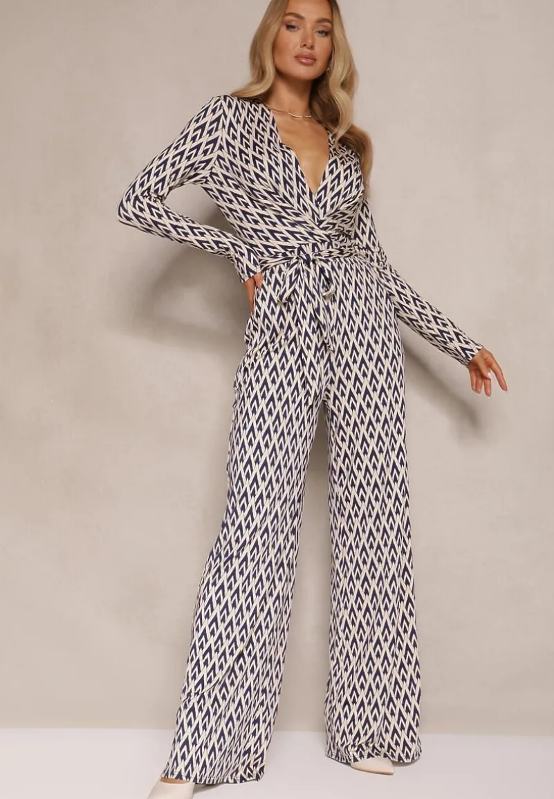 Niebieski Kombinezon z Kopertowym Dekoltem Paskiem i Geometrycznym Printem Sarilen