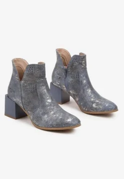 Niebieskie Ażurowe Botki na Słupku Ozdobione Wycięciem Ilinalla