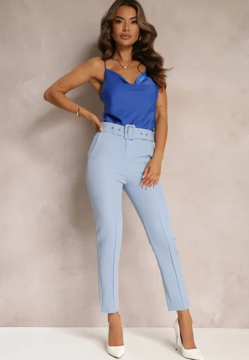 Niebieskie Dopasowane Spodnie Garniturowe High Waist z Paskiem w Talii Ozdobionym Klamrą Binah