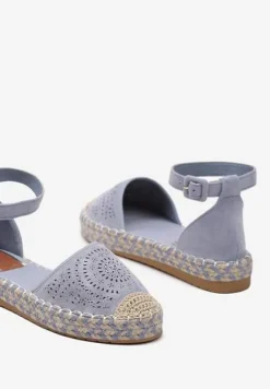 Niebieskie Espadryle na Płaskiej Podeszwie z Ażurowym Zdobieniem Zapinane Wokół Kostki Vizimaia