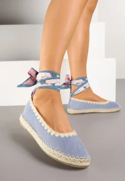 Niebieskie Espadryle ze Wzorzystym Wiązaniem Przy Kostce Zdobione Plecionką Lortevia