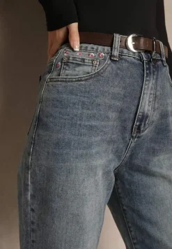 Niebieskie Jeansy Boyfriend z Bawełny Ozdobione Haftem i Paskiem Sanaleth