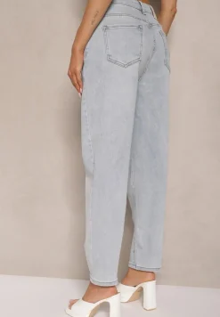 Niebieskie Jeansy Mom Fit High Waist Zdobione Haftem w Kształcie Serca Valliora