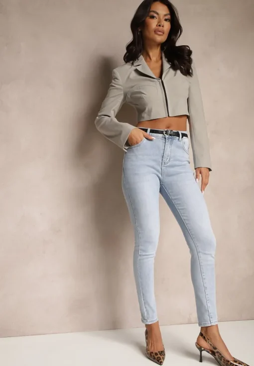 Niebieskie Jeansy o Kroju Slim High Waist Zdobione Haftem w Kształcie Serca Araniah