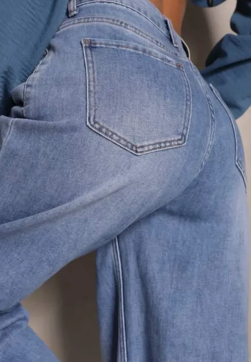 Niebieskie Jeansy Szwedy High Waist Zdobione Przeszyciem Wzdłuż Nogawki Pleffia