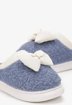 Niebieskie Kapcie z Futrzanego Kożuszka z Kokardką Hilusa