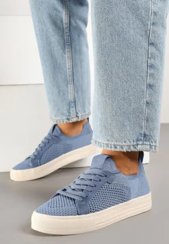 Niebieskie Siateczkowe Sneakersy Ozdobione Metaliczną Nicią Nimiarene