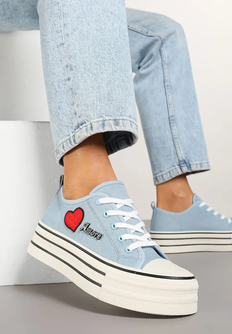 Niebieskie Trampki na Grubej Podeszwie z Aplikacją i Napisem Eheria