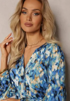 Niebiesko-Granatowa Bluzka z Guzikami Przy Dekolcie i Bufiastymi Rękawami Terrida