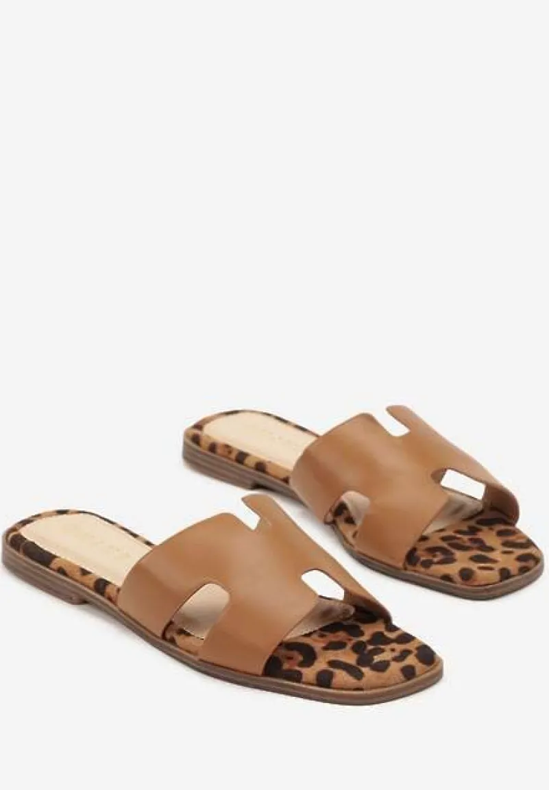 Panterkowe Brązowe Klapki z Imitacji Skóry na Płaskiej Podeszwie Hitesa