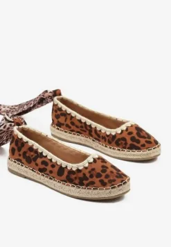 Panterkowe Espadryle ze Wzorzystym Wiązaniem Przy Kostce Zdobione Plecionką Lortevia